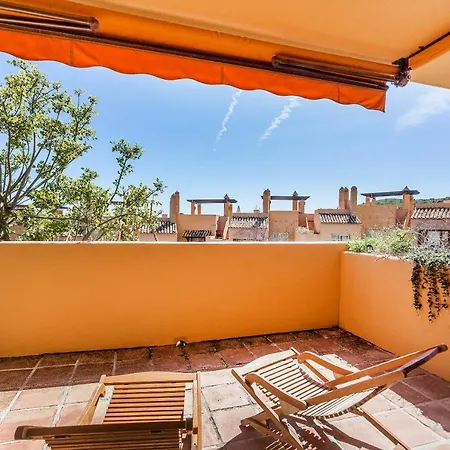 Townhouse With Great Sea Views In Riviera Del Sol *