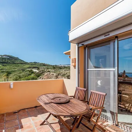 Townhouse With Great Sea Views In Riviera Del Sol Malaga